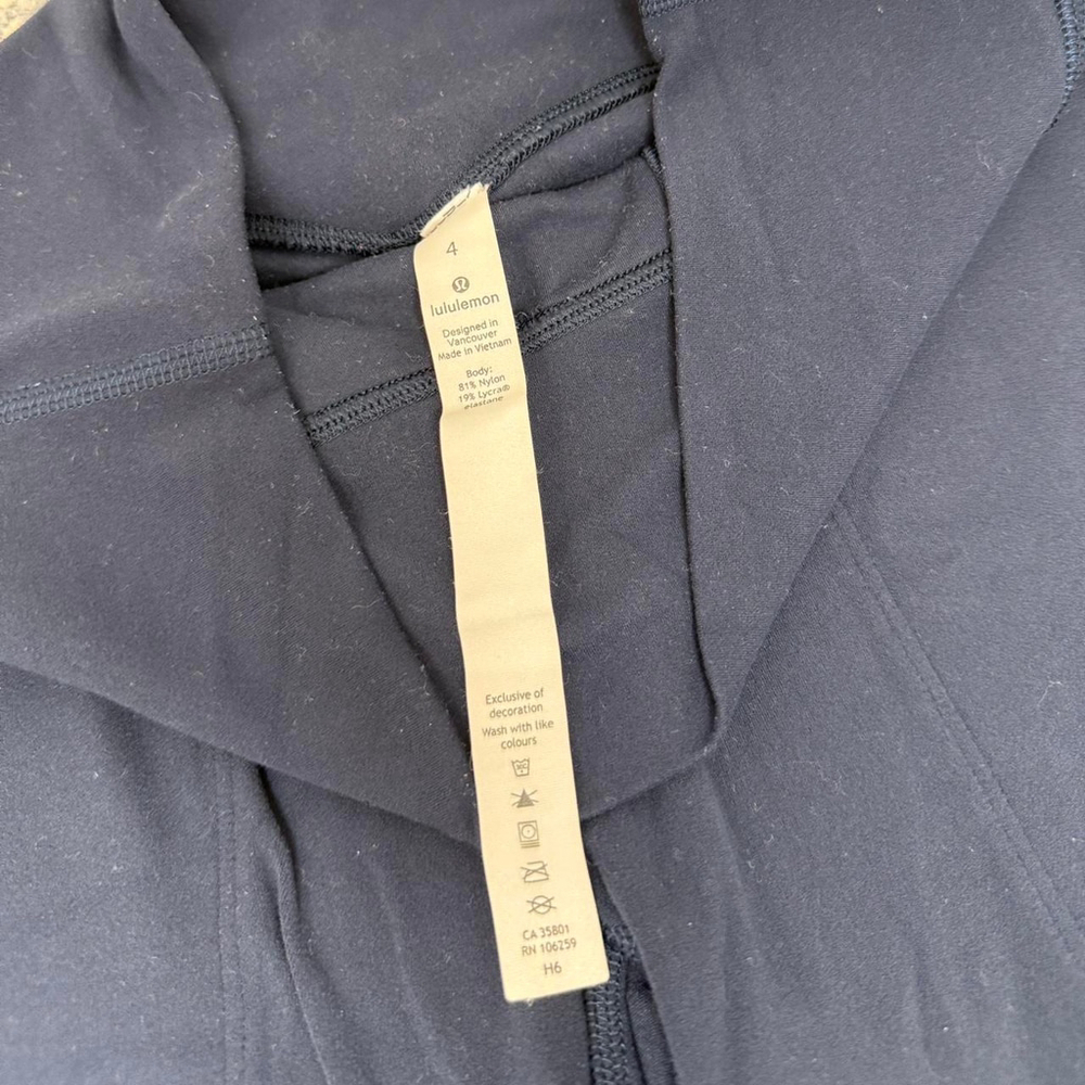 Lululemon Dark Blue Leggings - Size 4 - Picture 6 of 8